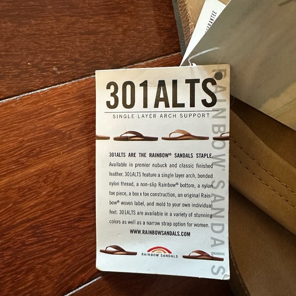 NWT Rainbow Sandals - Picture 4 of 4